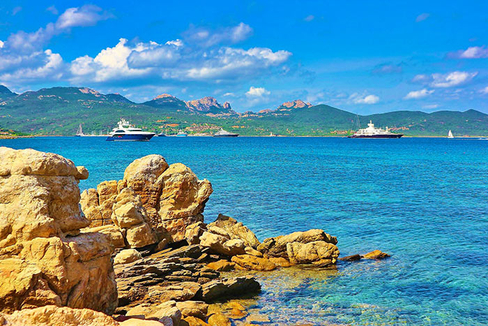 Schiffsreise an der Costa Smeralda Schiffsreise an der Costa Smeralda
