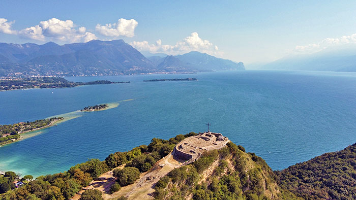 Burgruine Manerba del Garda Burgruine Manerba del Garda
