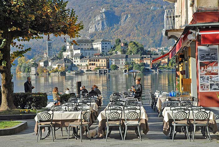 Ortasee im Herbst