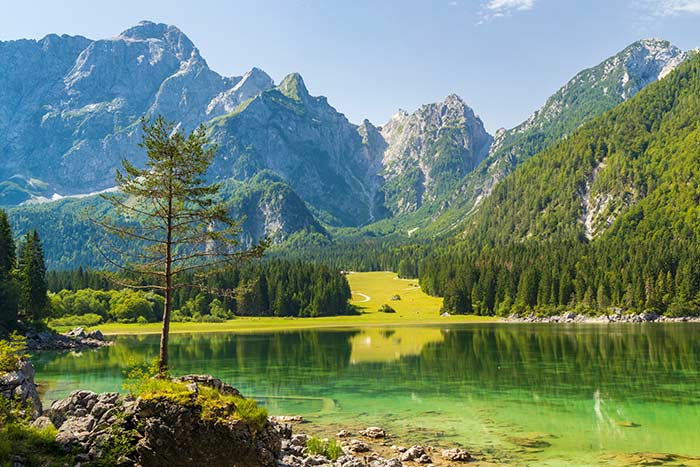 Lago di Fusine Superiore in der Nähe von Tarvisio, Italien