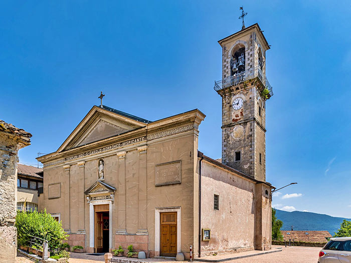 Kirche Parrocchiale di Sant'Ambrogio in Cuasso al Monte Kirche Parrocchiale di Sant'Ambrogio in Cuasso al Monte
