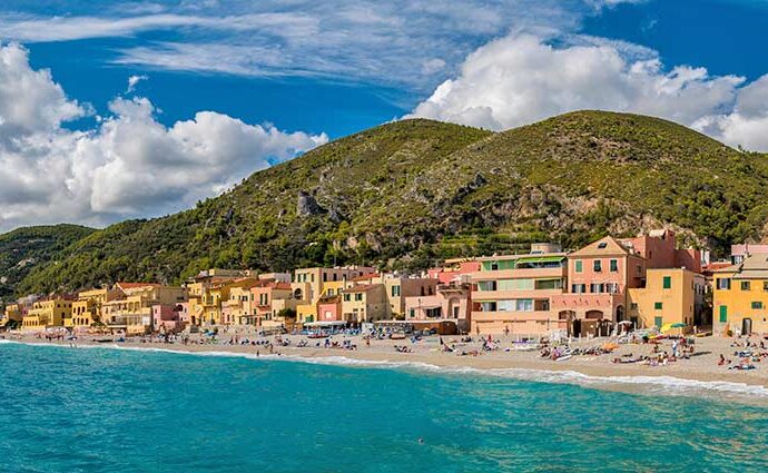 Varigotti Urlaub an der Blumenriviera